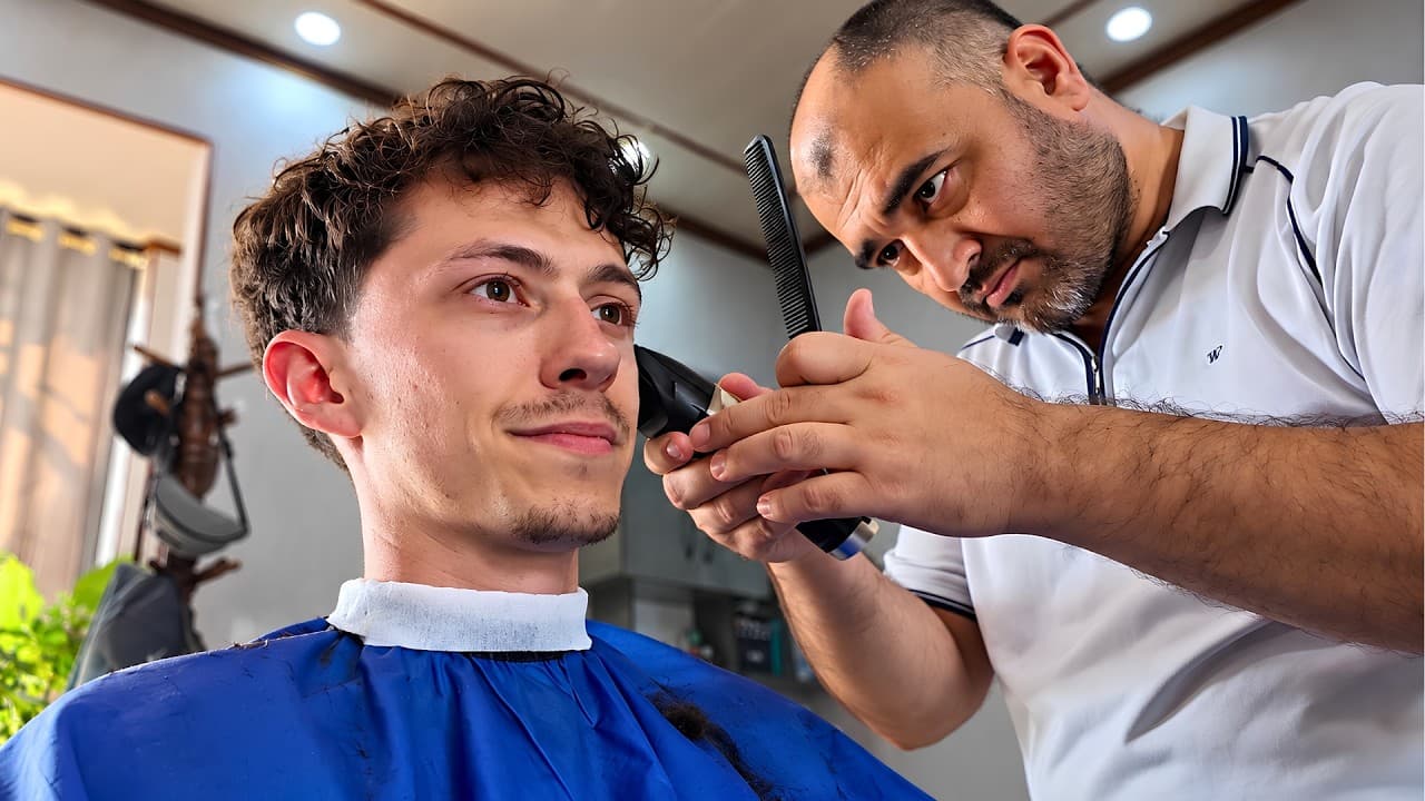 Miniature de l'épisode Je teste le coiffeur en Ouzbékistan 🇺🇿